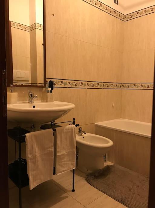 Apartment With Private Parking - Roma Est. Lunghezza Екстериор снимка
